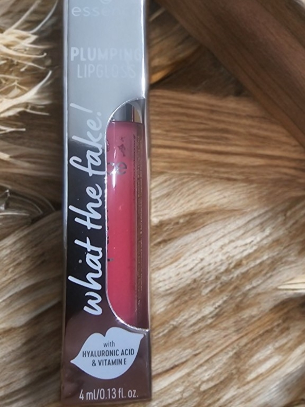 NWT essence Plumping Lipgloss - Pink 💄💋💖